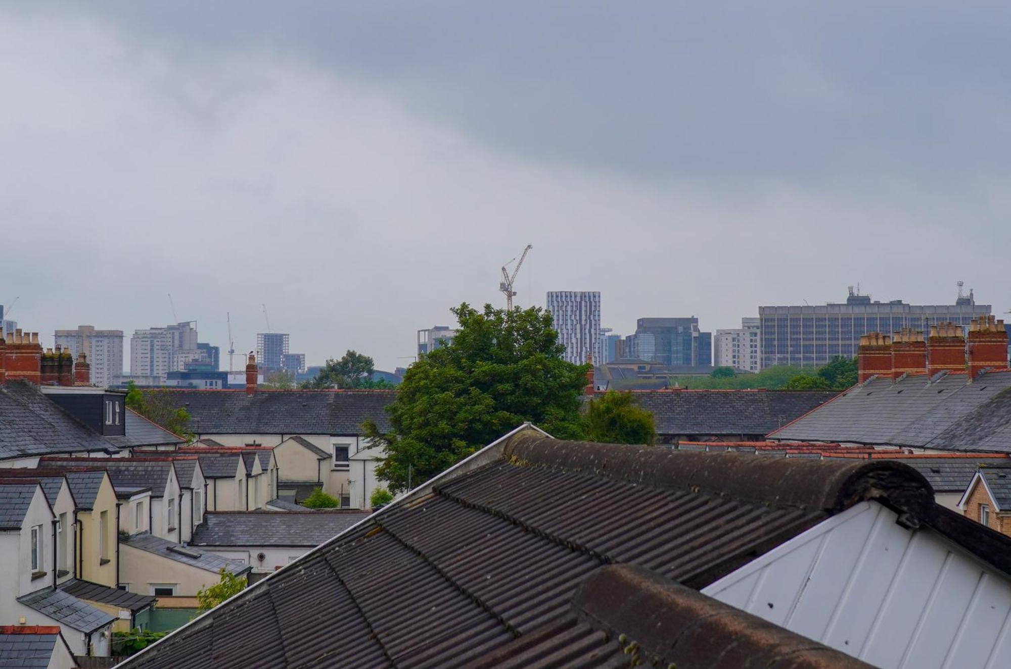 Modern Apartments Near Cardiff City Centre Buitenkant foto