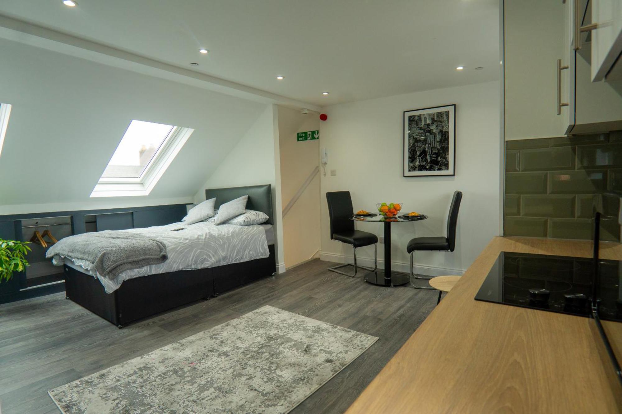 Modern Apartments Near Cardiff City Centre Buitenkant foto